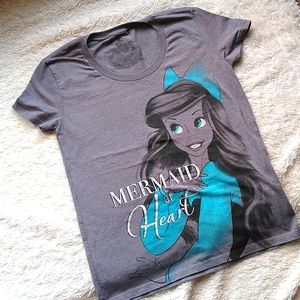 XS little mermaid Ariel Tshirt - Disney Licensed like new cond.